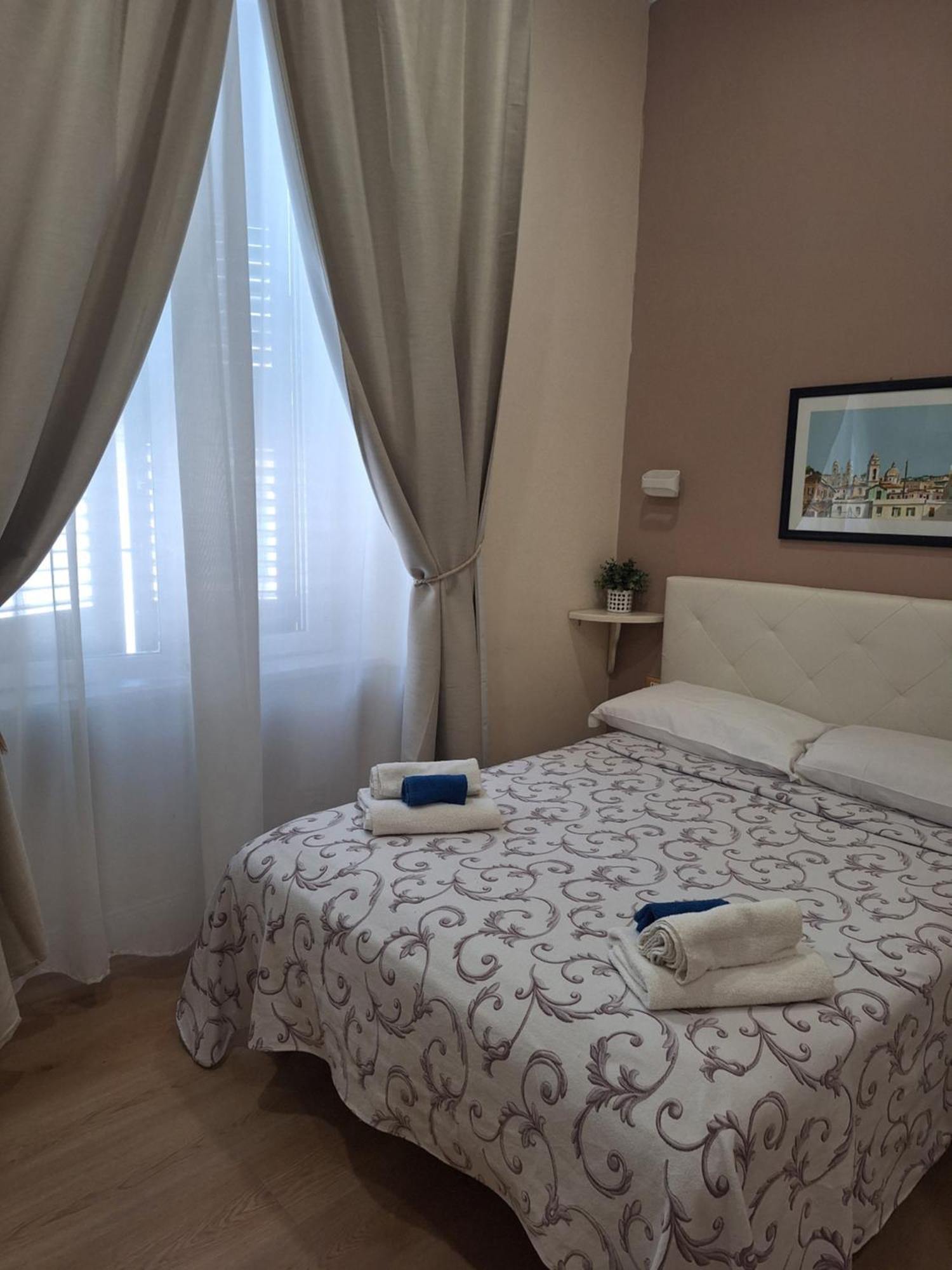 Evergreen Rome Bagian luar foto