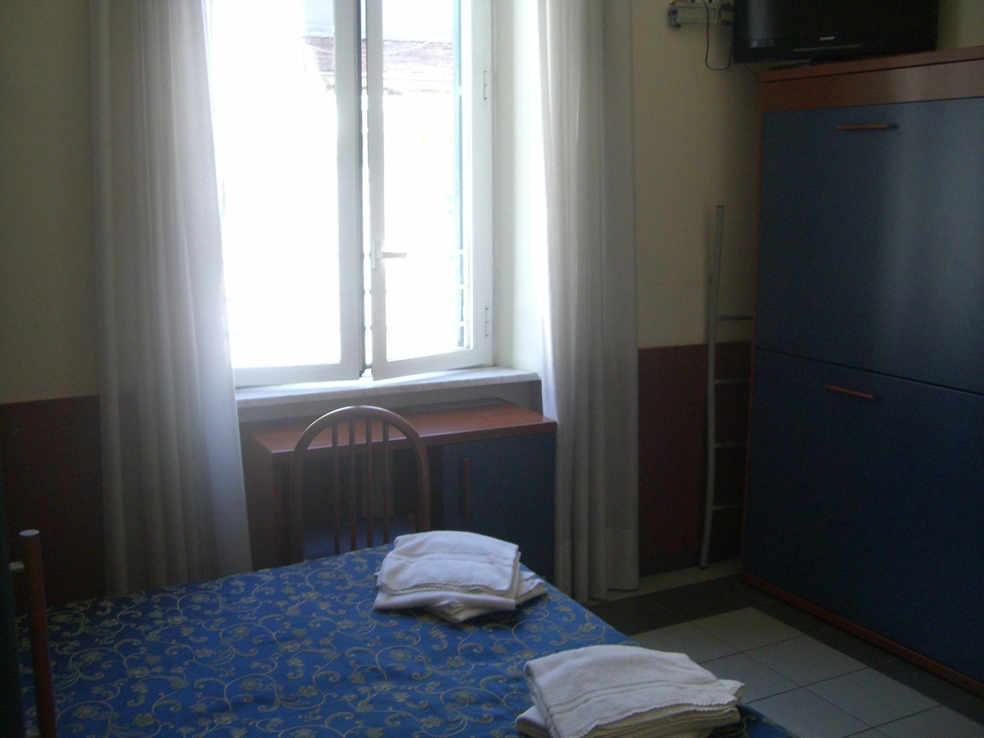 Evergreen Rome Bagian luar foto